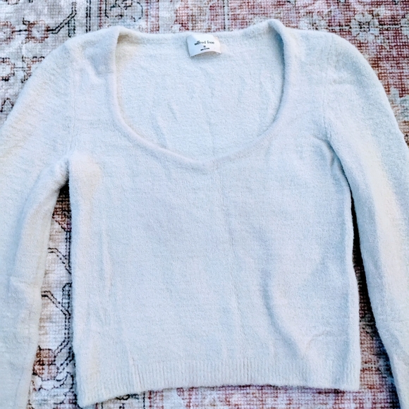 Aritzia Wilfred Hush Knit Sweetheart Sweater - Picture 2 of 4